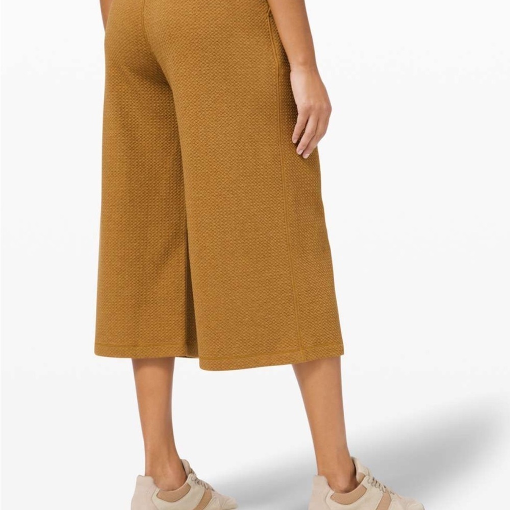 Lululemon Can You Feel The Pleat Crop pants Heathered Spiced Bronze size 10 - Picture 3 of 12